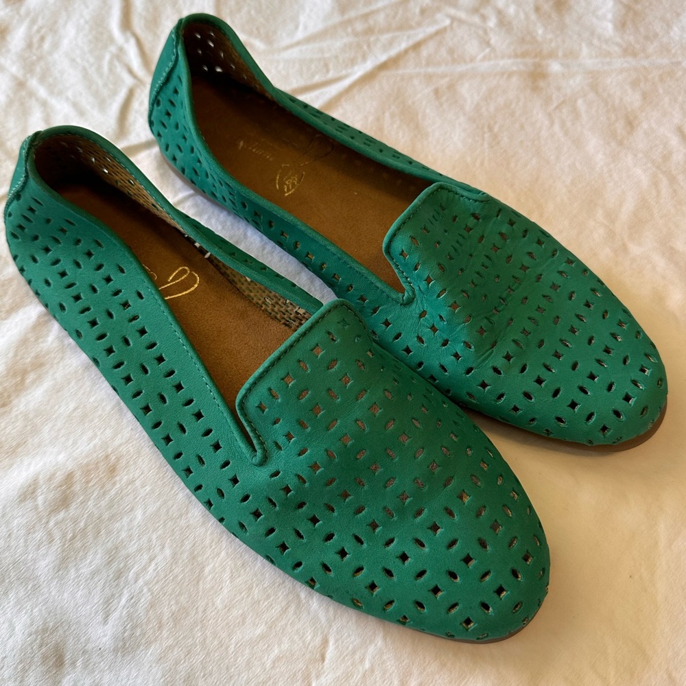 AEROSOLES Green Perforated Loafers